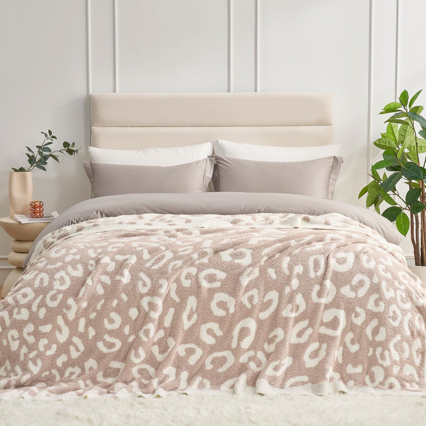 Snuggle Sac Ultra Soft, Warm Plush Blanket - Reversible Cheetah/Pink Leopard Throw, 50x60 inches
