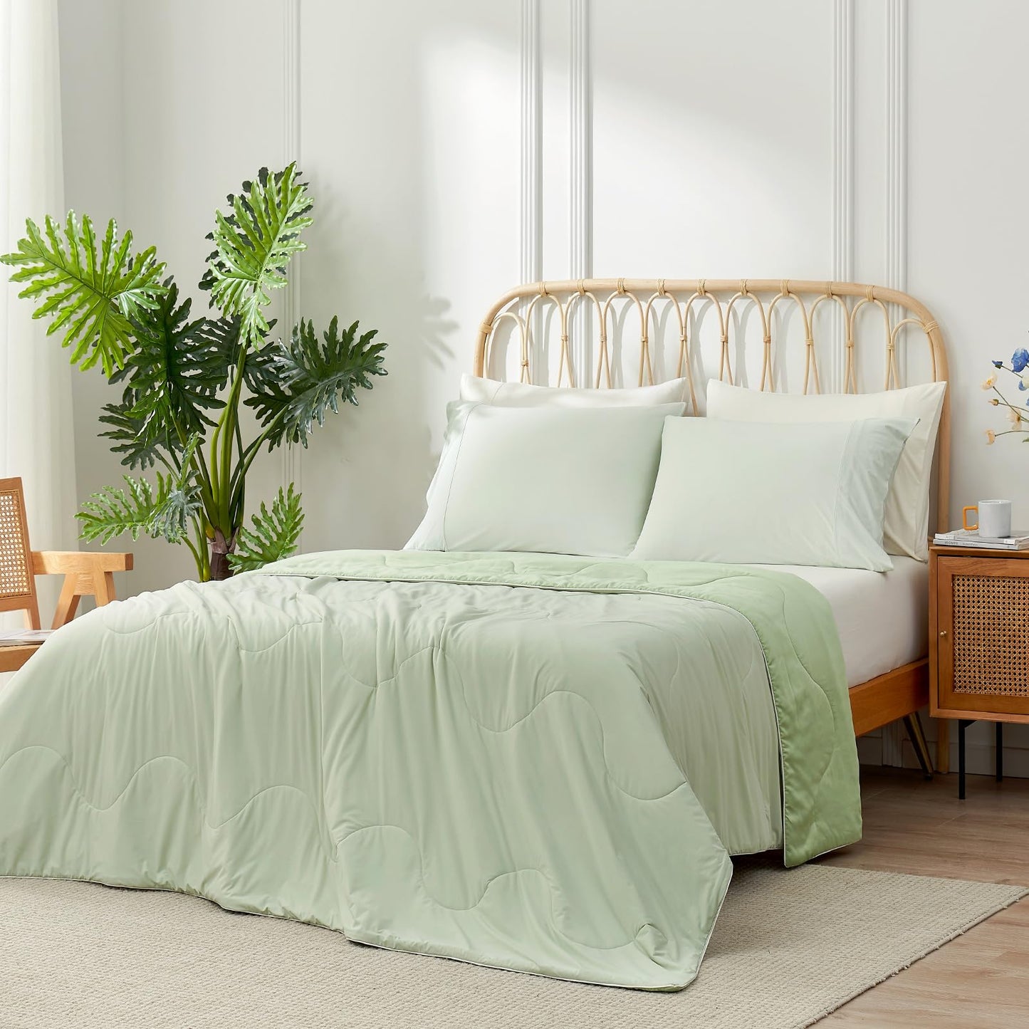 Snuggle Sac Cooling Comforter Sage Green Twin Size, Breathable Cooling Blankets for Hot Sleepers and Night Sweats, Summer Comforters for Bed, Soft Lightweight Silk Smooth, 68x90 Inches, Sage Green
