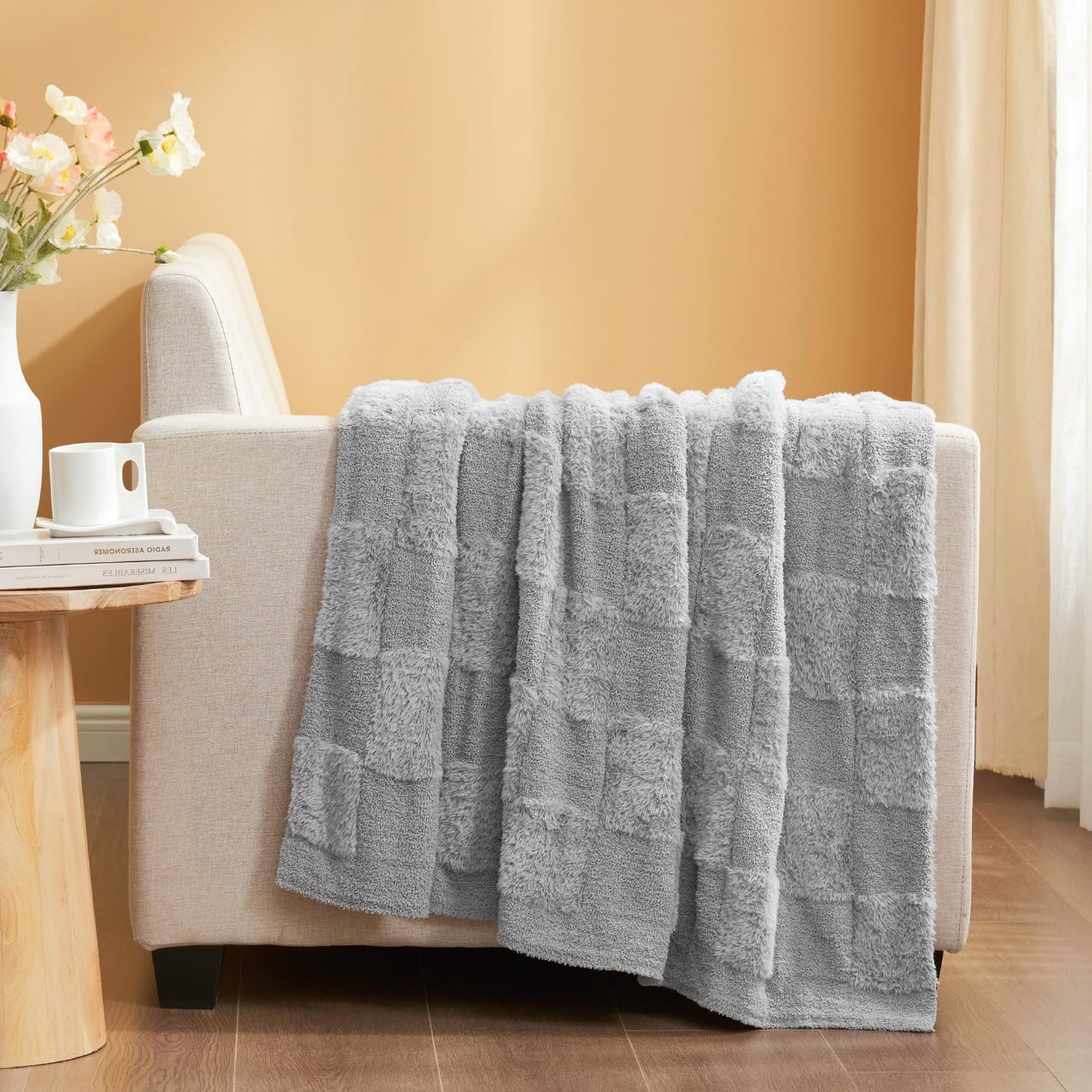 Snuggle Sac Checkered Throw Blanket Faux Fur Microfiber Blankets for Couch,Cozy Soft Warm Blanket for Sofa Bedroom Living Room,Beige Checker,50x60 inches