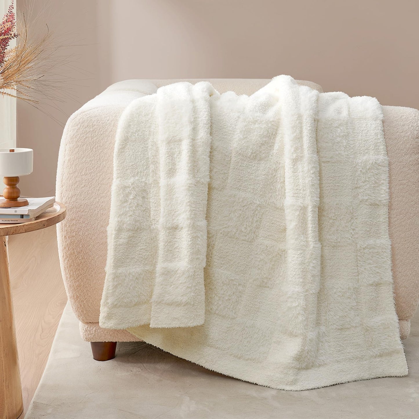 Snuggle Sac Checkered Throw Blanket Faux Fur Microfiber Blankets for Couch,Cozy Soft Warm Blanket for Sofa Bedroom Living Room,Beige Checker,50x60 inches