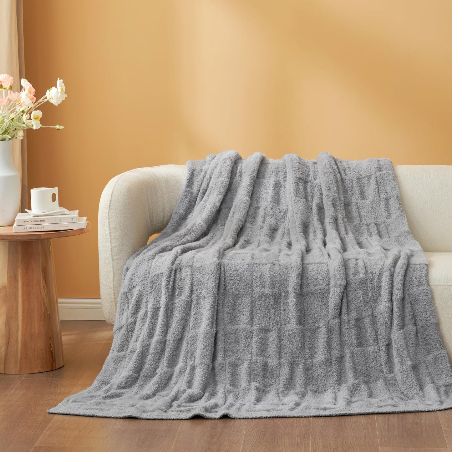 Snuggle Sac Checkered Throw Blanket Faux Fur Microfiber Blankets for Couch,Cozy Soft Warm Blanket for Sofa Bedroom Living Room,Beige Checker,50x60 inches