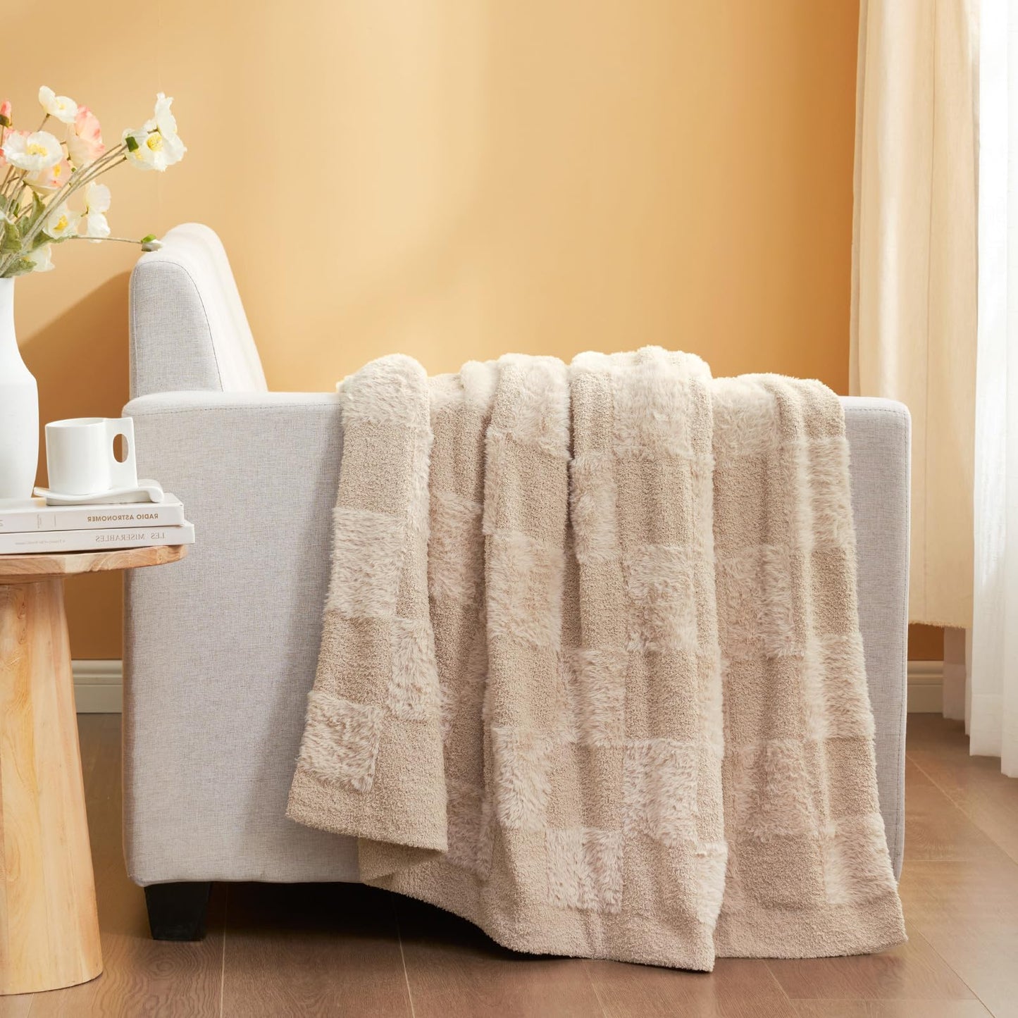 Snuggle Sac Checkered Throw Blanket Faux Fur Microfiber Blankets for Couch,Cozy Soft Warm Blanket for Sofa Bedroom Living Room,Beige Checker,50x60 inches