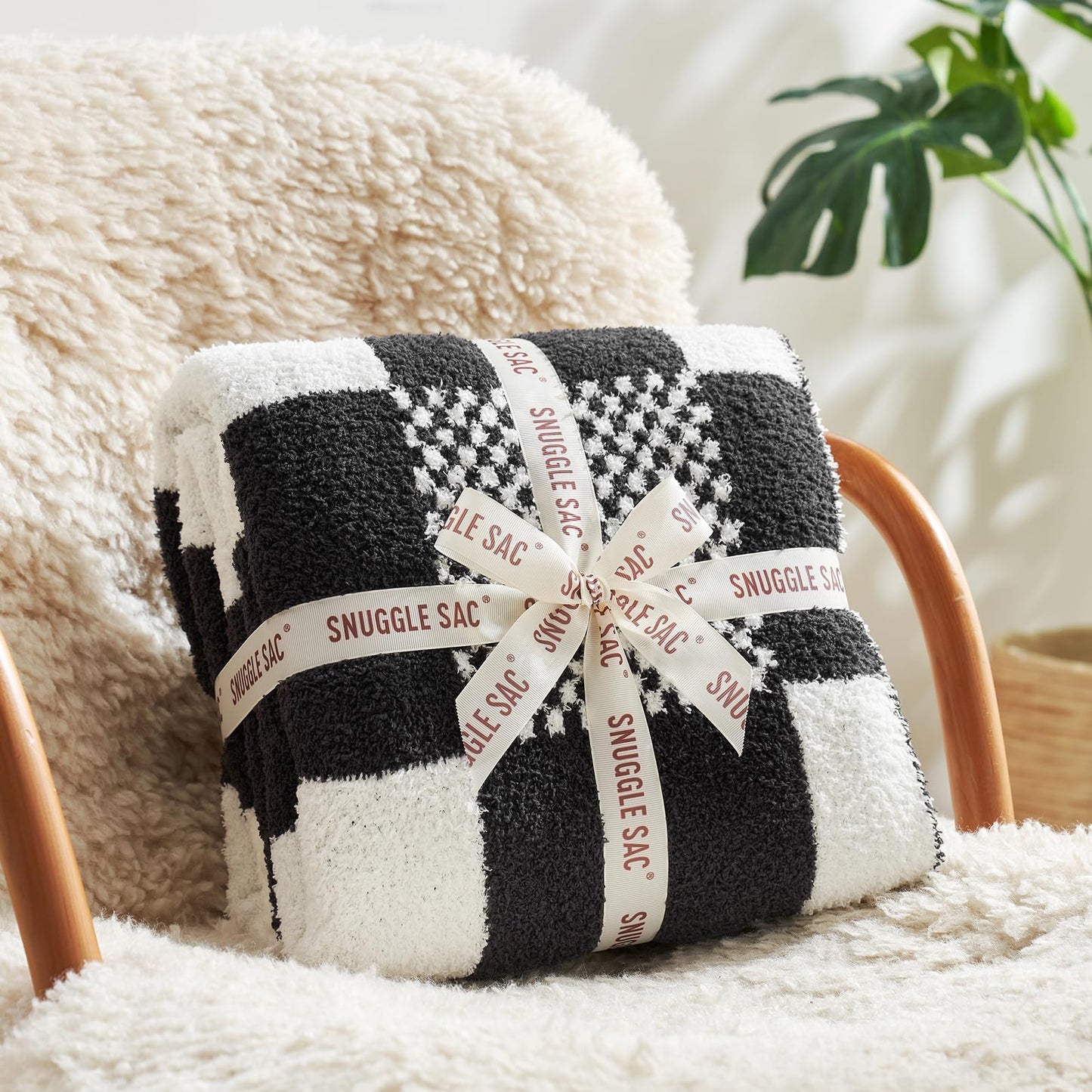 Snuggle Sac Ultra Soft, Warm Plush Blanket - Reversible Cheetah/Pink Leopard Throw, 50x60 inches