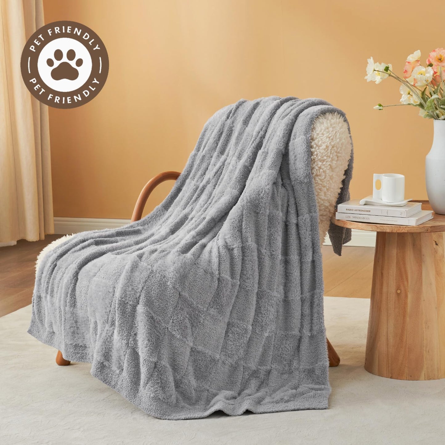 Snuggle Sac Checkered Throw Blanket Faux Fur Microfiber Blankets for Couch,Cozy Soft Warm Blanket for Sofa Bedroom Living Room,Beige Checker,50x60 inches