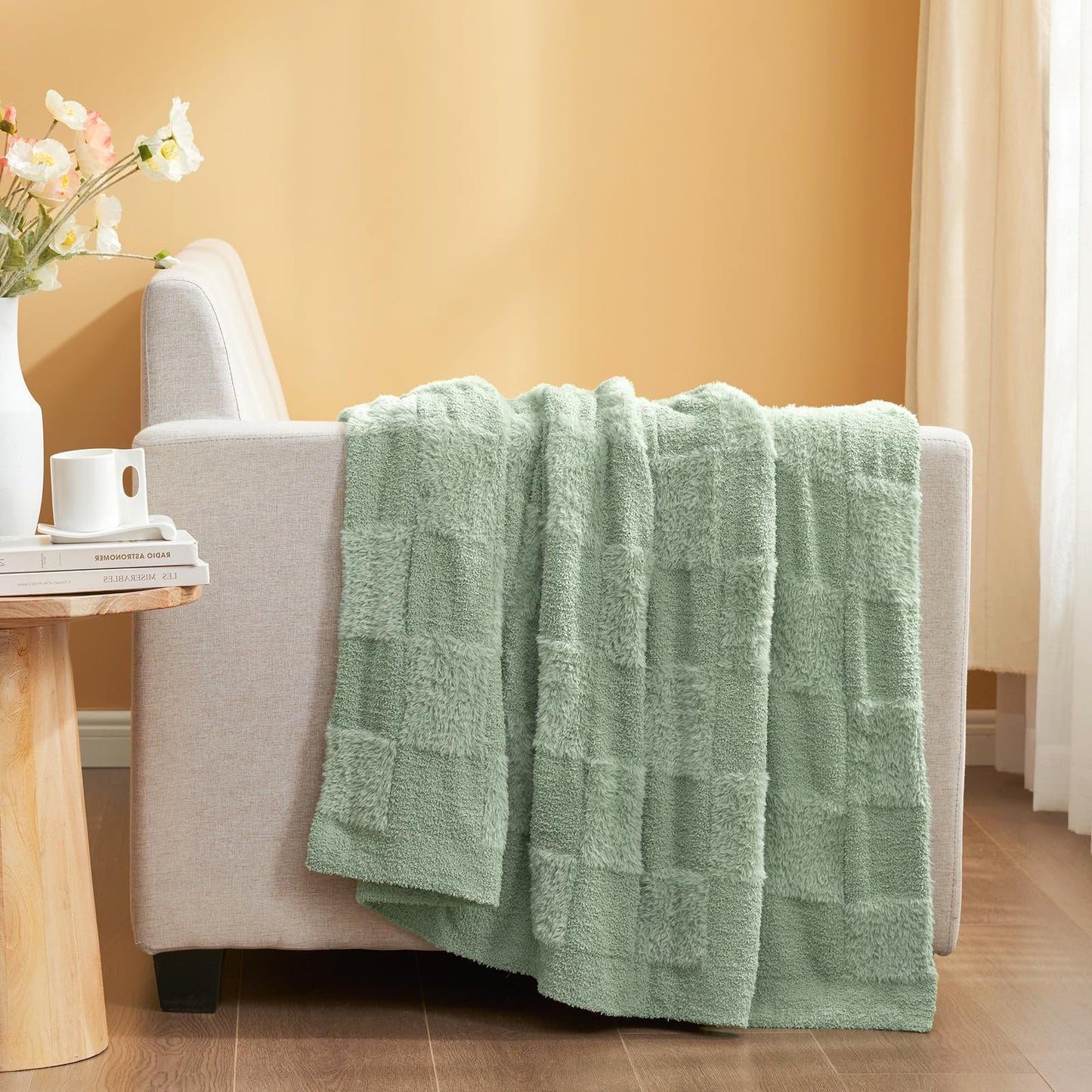 Snuggle Sac Checkered Throw Blanket Faux Fur Microfiber Blankets for Couch,Cozy Soft Warm Blanket for Sofa Bedroom Living Room,Beige Checker,50x60 inches