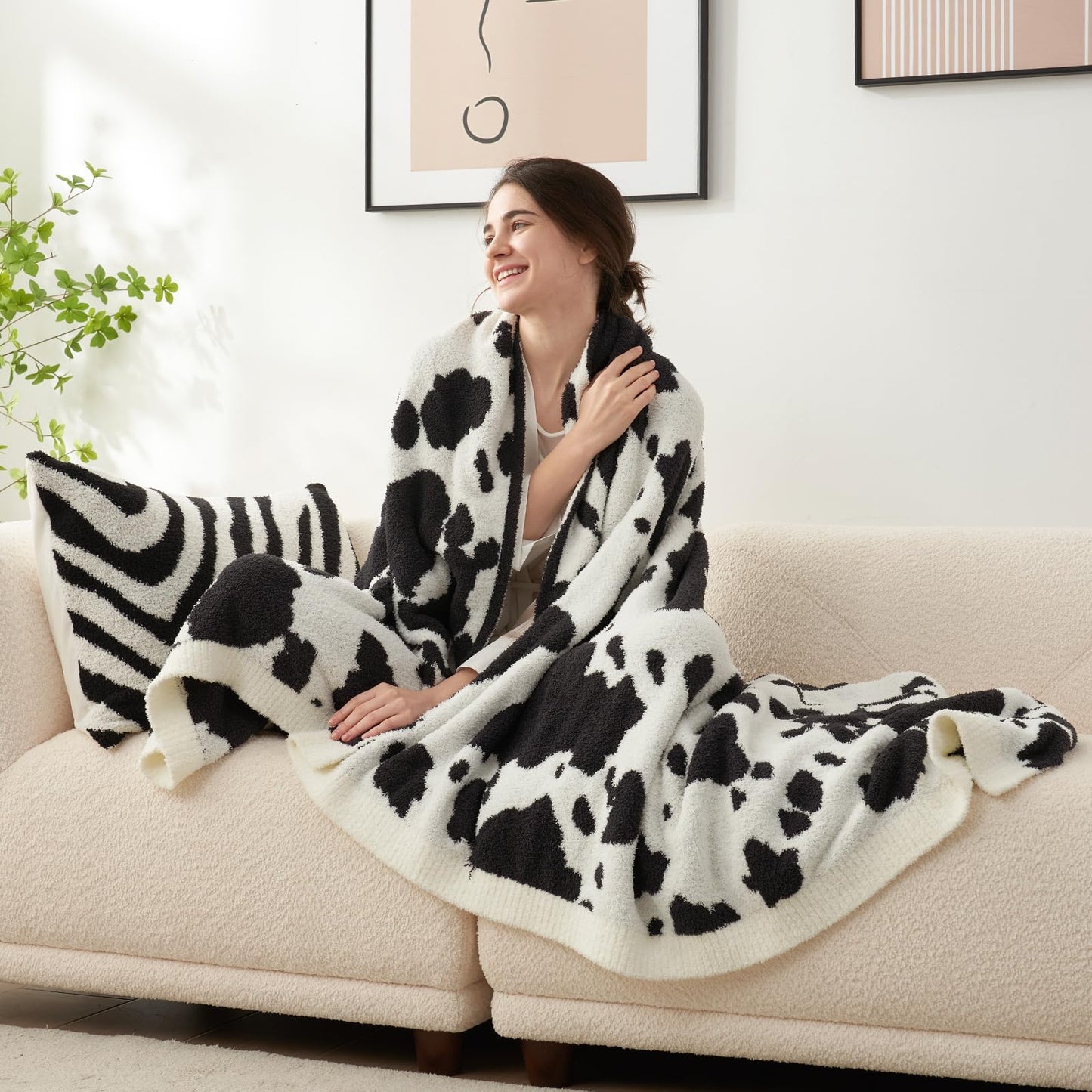 Snuggle Sac Ultra Soft, Warm Plush Blanket - Reversible Cheetah/Pink Leopard Throw, 50x60 inches